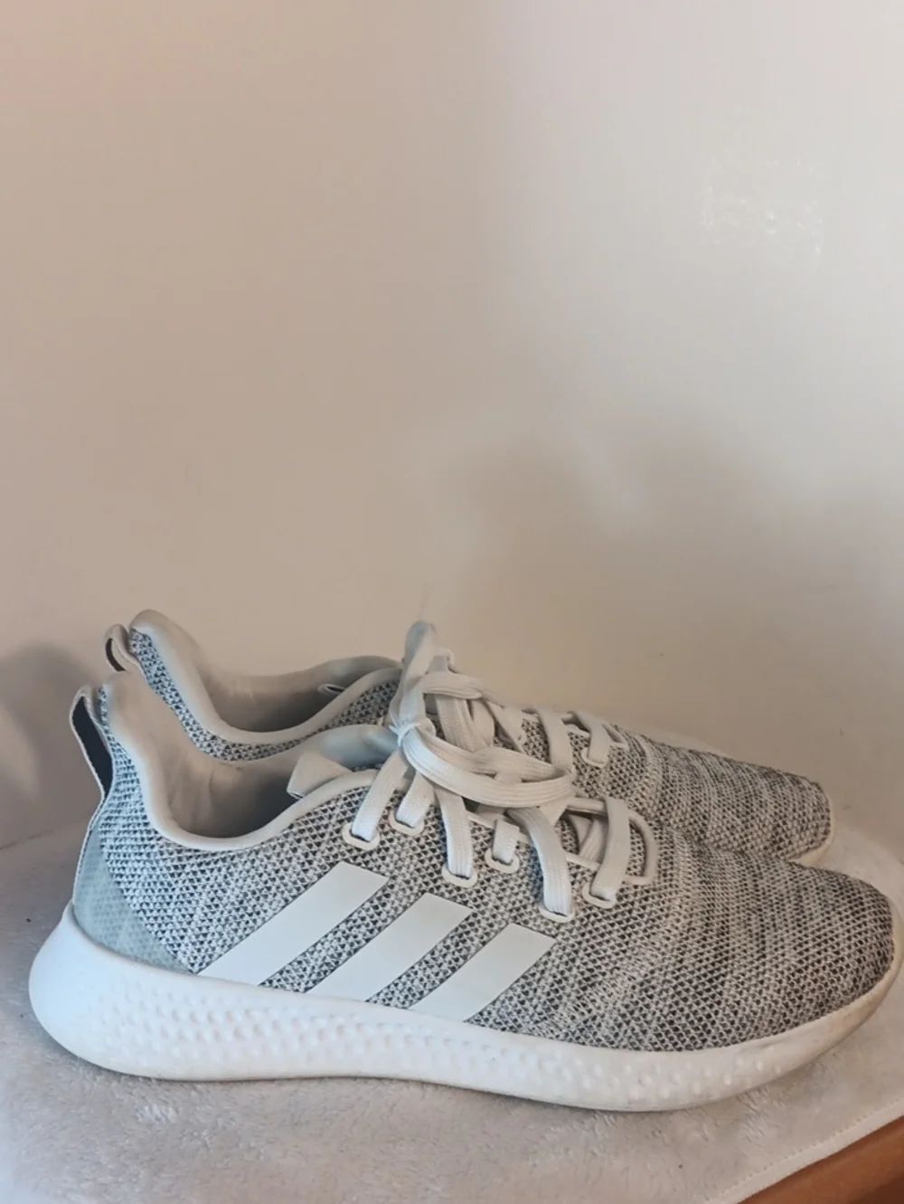 adidas Cloudfoam Light Gray Knit Sneakers with White Stripes